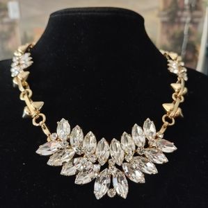 Elegant Cabi Laurel Wreath Necklace transforms into two Bracelets and one Brooch